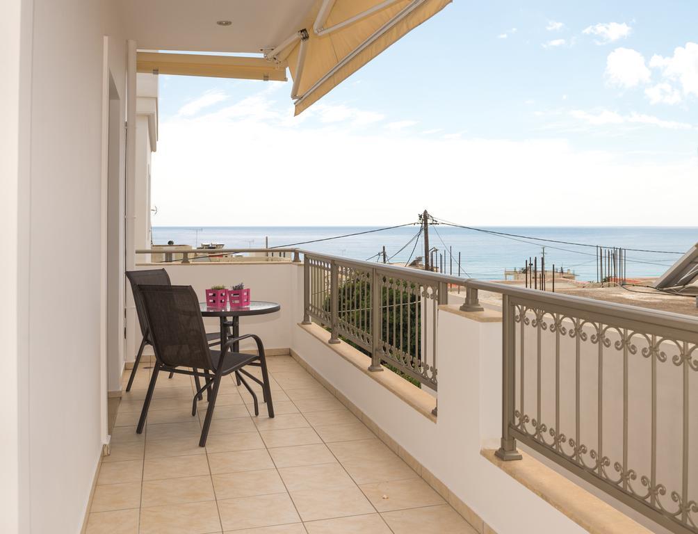 Vakakis-Me Apartments Палеохора Екстер'єр фото